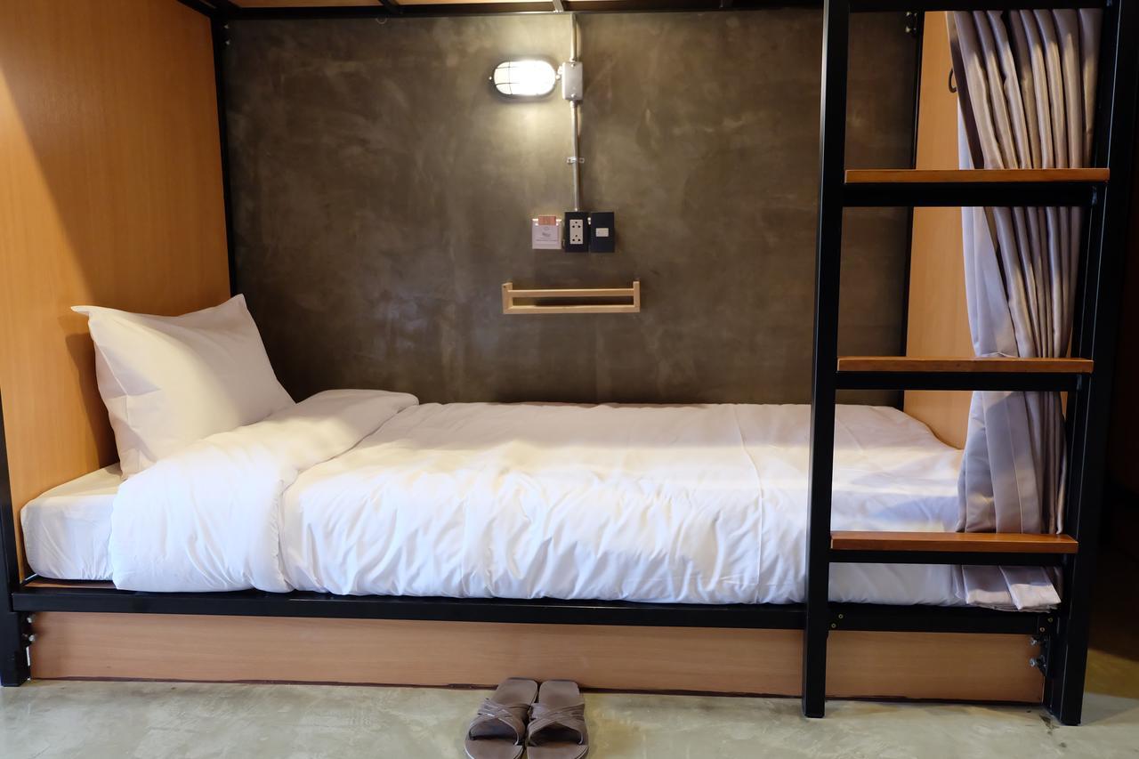 Sleepover Hostel Ban Bang Khwang Kültér fotó